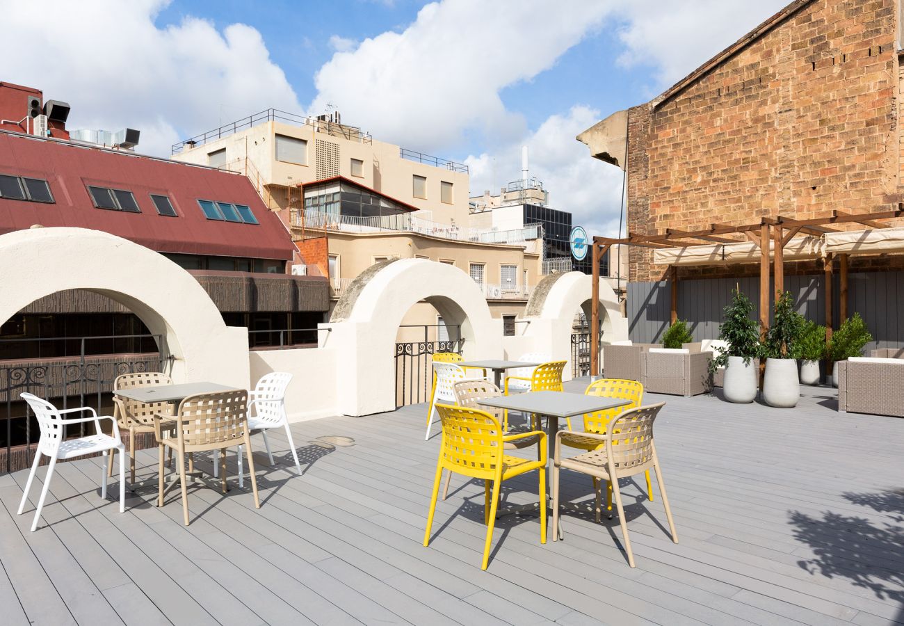 Alquiler por habitaciones en Barcelona - Ola Living Hostal Diagonal 11