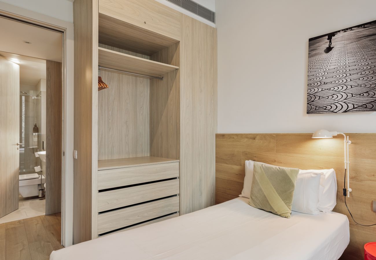 Apartamento en Barcelona - OLA LIVING BOQUERIA 2