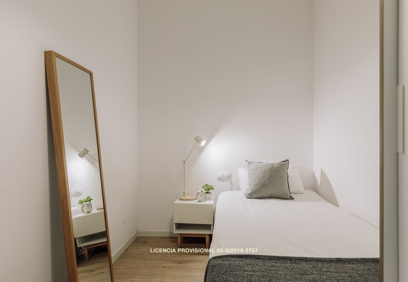 Apartamento en Barcelona - OLA LIVING ST ANTONI 201