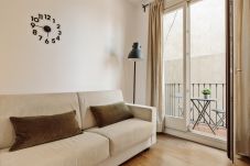 Ferienwohnung in Barcelona - OLA LIVING ST ANTONI 302