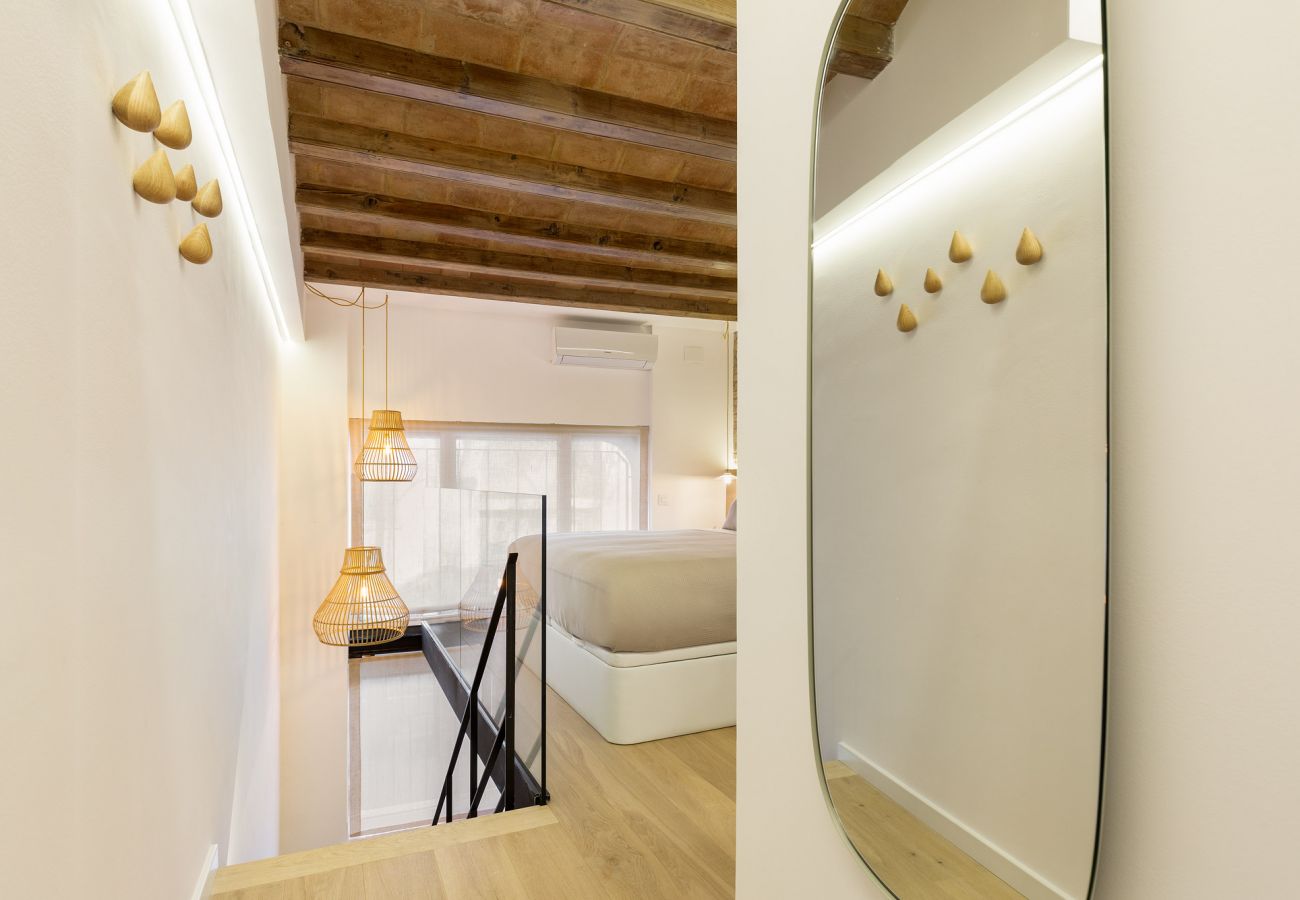 Ferienwohnung in Barcelona - OLA LIVING CALABRIA 1 DUPLEX