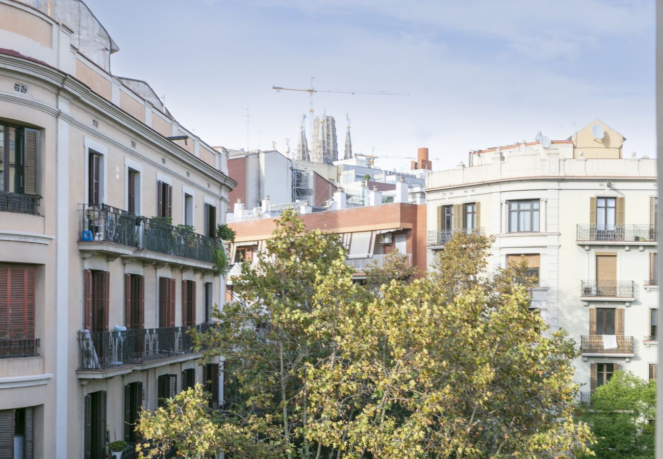 Ferienwohnung in Barcelona - OLA LIVING CONSELL DE CENT 7