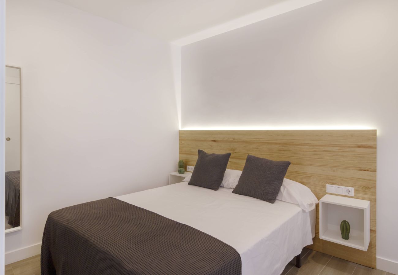 Ferienwohnung in Hospitalet de Llobregat - OLA LIVING CALID 3