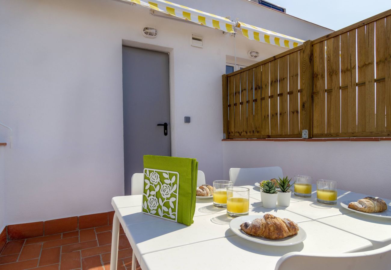 Ferienwohnung in Hospitalet de Llobregat - OLA LIVING CALID ATTIC 1