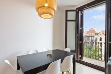 Apartamento em Barcelona - OLA LIVING BALMES E1