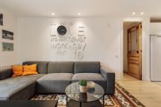 Apartamento em Barcelona - OLA LIVING BALMES E1