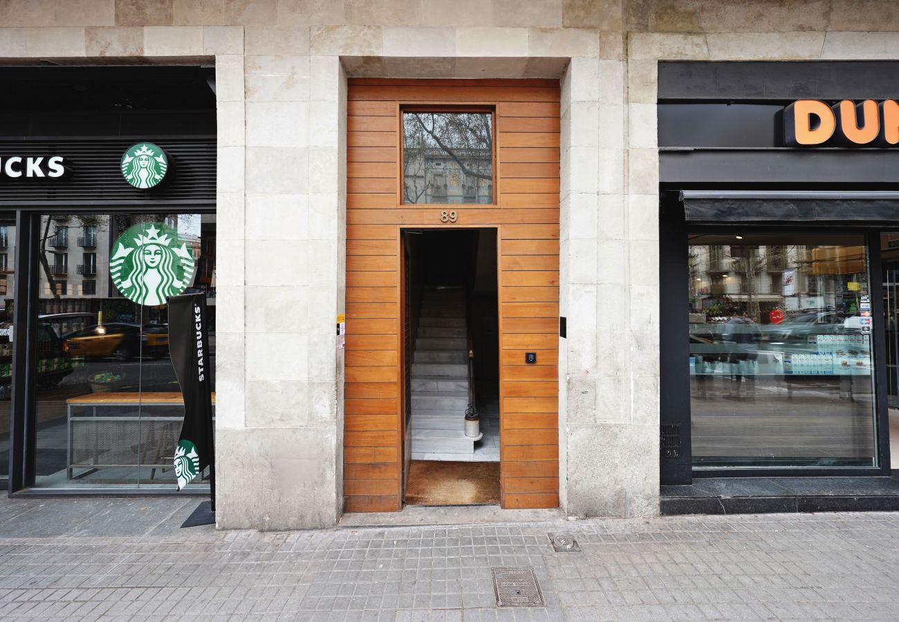 Apartamento em Barcelona - OLA LIVING BOQUERIA 1