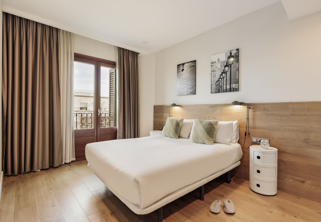 Apartamento em Barcelona - OLA LIVING BOQUERIA 1