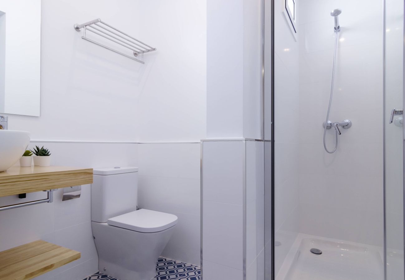 Apartamento em Hospitalet de Llobregat - OLA LIVING CALID 3