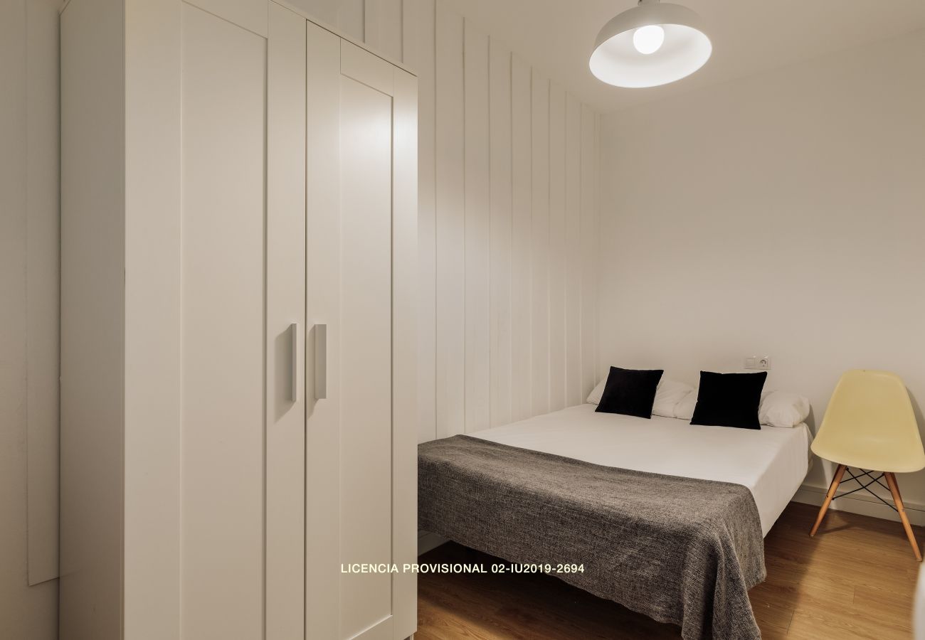 Apartamento em Barcelona - OLA LIVING ST ANTONI 502