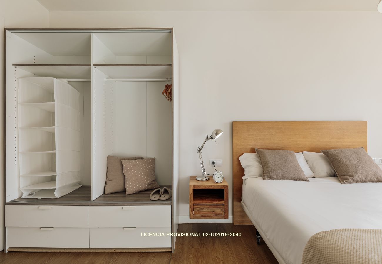 Apartamento em Barcelona - OLA LIVING ST ANTONI SA2