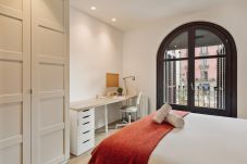 Quarto em Barcelona - Balmes Doble Balcon